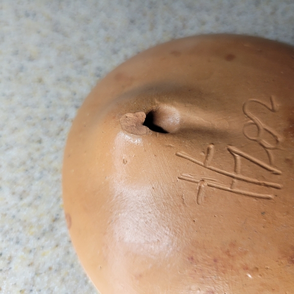 Small pottery dish - Picture 4 of 4